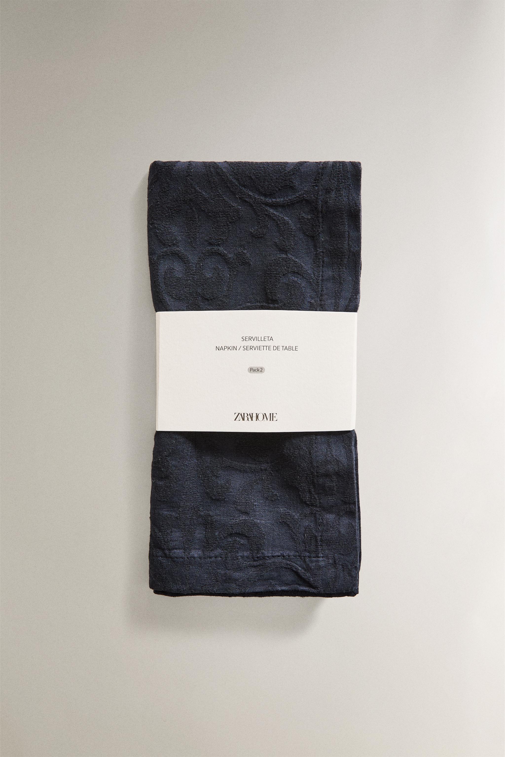 PACK OF FLORAL JACQUARD NAPKINS (PACK OF 2)